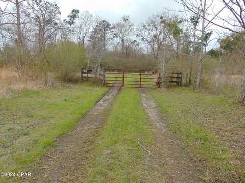 2045 Highway 90, Cottondale, FL 32431