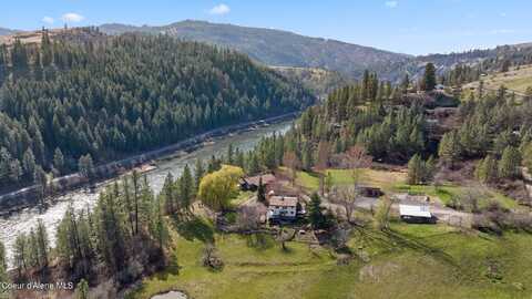 134 Bear Paw Ln, Lenore, ID 83541