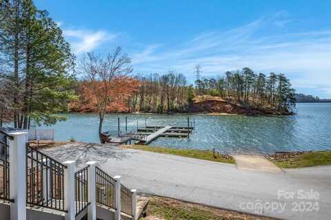 121 Pebble Creek Drive, Stony Point, NC 28678