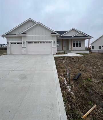 17627 Valleyview Drive, Clive, IA 50325