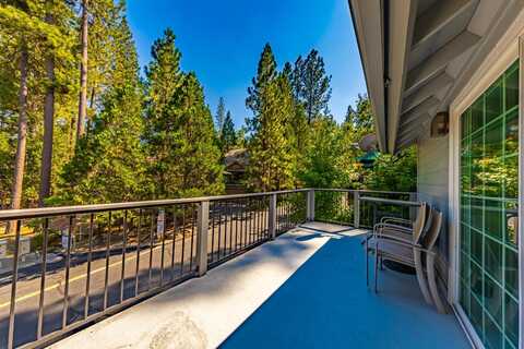 40505 Saddleback Road, Bass Lake, CA 93604