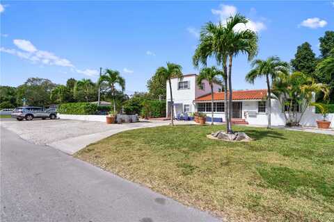 1105 NE 119th St, Biscayne Park, FL 33161