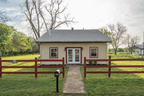 108 S Avenue C, Wortham, TX 76693