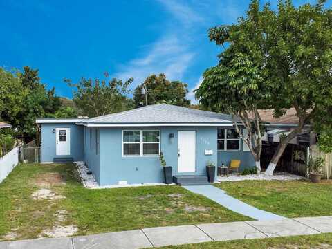 2709 Dewey Street, Hollywood, FL 33020