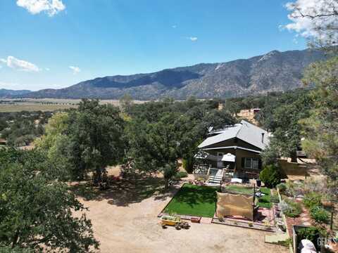 21271 Thompson Canyon Avenue, Caliente, CA 93518