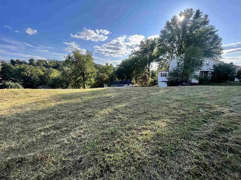 West Pea Ridge Road, Huntington, WV 25705