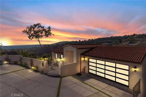 1060 Van Dyke Drive, Laguna Beach, CA 92651