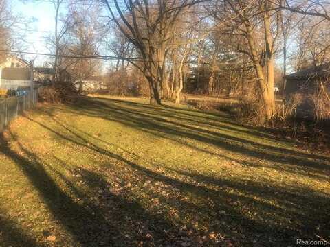 Vacant Oakview Drive, Waterford, MI 48329