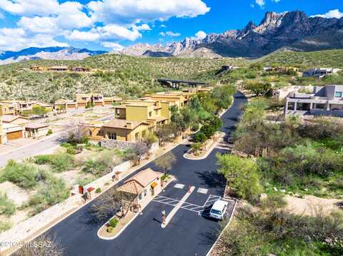 10650 N Del Sole Ct, Oro Valley, AZ 85737