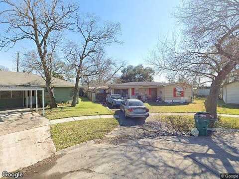 Susan, PASADENA, TX 77506