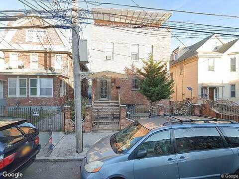 77Th, ELMHURST, NY 11373