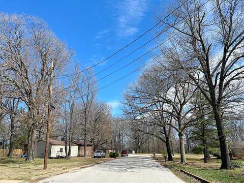 Pleasant, BERRYVILLE, AR 72616