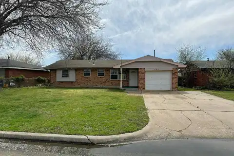 1St, MOORE, OK 73160