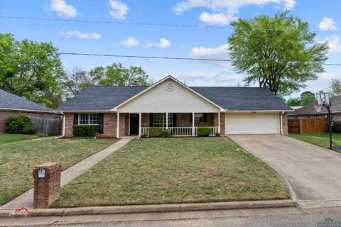 305 Monterrey Ln, White Oak, TX 75693