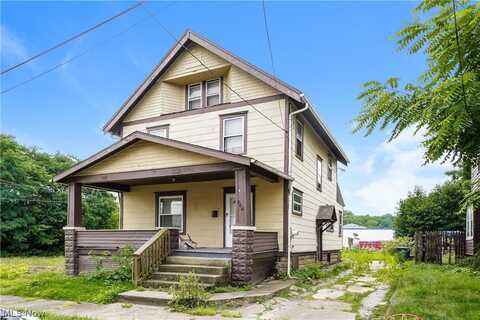 566 Nash Street, Akron, OH 44306