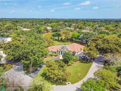 7685 NW 47th Dr, Coral Springs, FL 33067