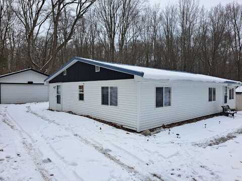 5891 Woodland, Lake, MI 48632