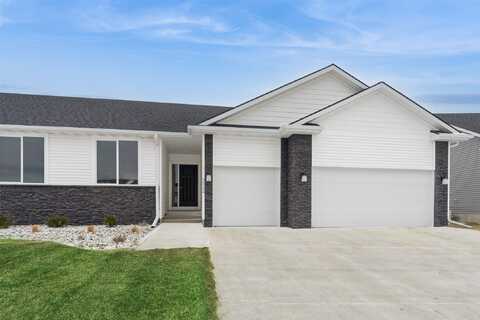 5522 NE Creek Ridge Drive, Ankeny, IA 50021