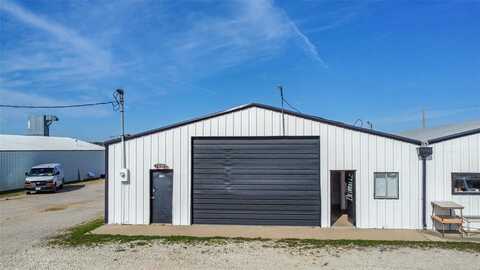 930 N Highway 377, Pilot Point, TX 76258