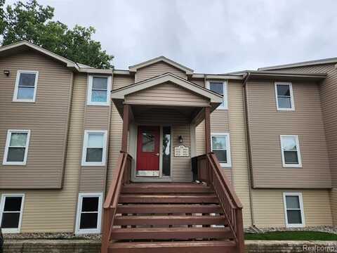 4906 HARBOR POINT Drive, Waterford, MI 48329