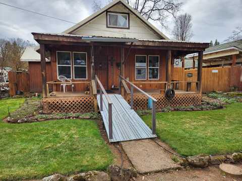 518 Main Street, Butte Falls, OR 97522