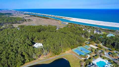 3067 Vanderbilt Blvd., Pawleys Island, SC 29585