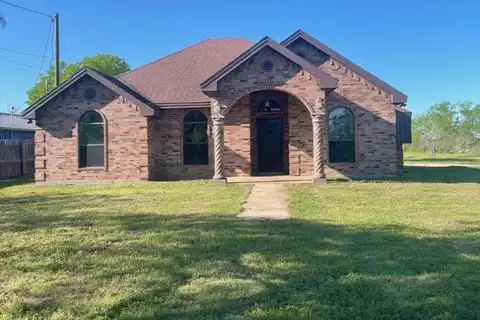28 Colwell, Hebbronville, TX 78361