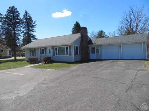 3045 US-9, Kinderhook, NY 12184