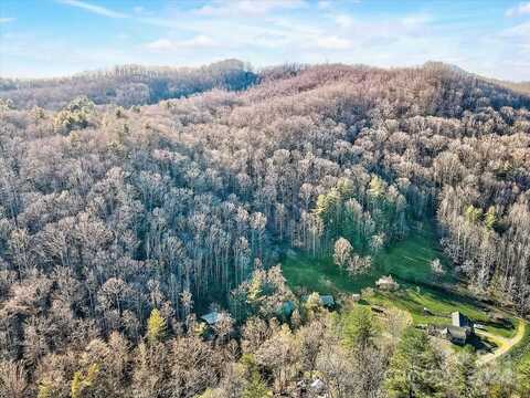 9999 Battle Creek Road, Hendersonville, NC 28792