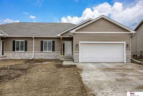 2916 Lakeside Drive, Plattsmouth, NE 68048