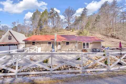 4206 Dellinger Hollow Road, Pigeon Forge, TN 37863