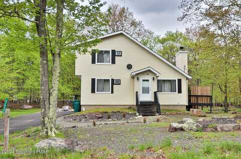 722 Country Place Drive, Tobyhanna, PA 18466