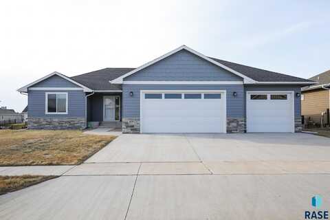 169 Central Park Ct, Harrisburg, SD 57032