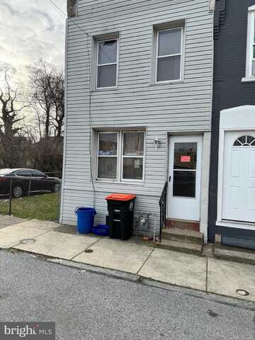 803 W MARY STREET, CHESTER, PA 19013