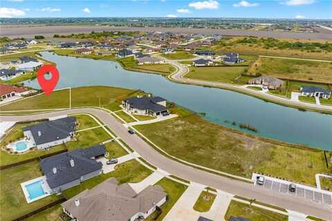 2002 Great Falls Dr, Corpus Christi, TX 78415