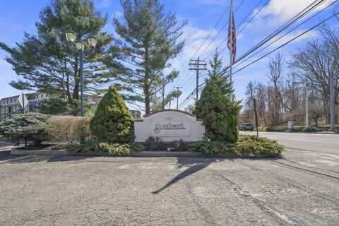 7 Southwick Court North, Milford, CT 06461