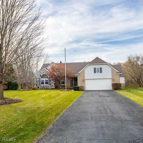 10760 Grassy Knoll Court, Brighton, MI 48114