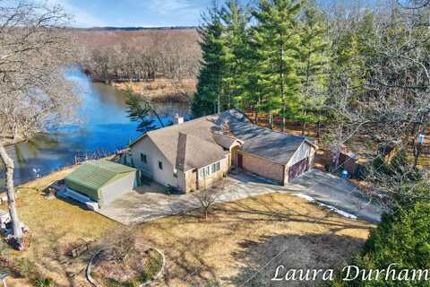 3115 Riverbend Trail, Fennville, MI 49408