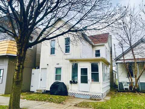 909 Bridge Street NW, Grand Rapids, MI 49504