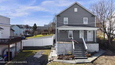 518 Meade Street, Throop, PA 18512