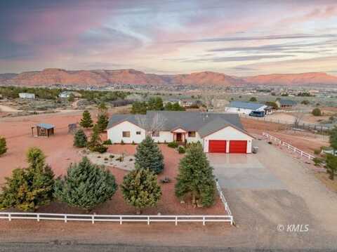 898 W Grand canyon Dr, Kanab, UT 84741