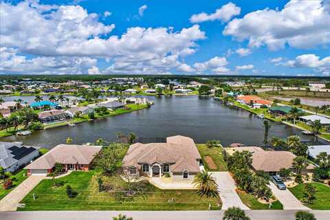 11600 SW COURTLY MANOR DRIVE, LAKE SUZY, FL 34269