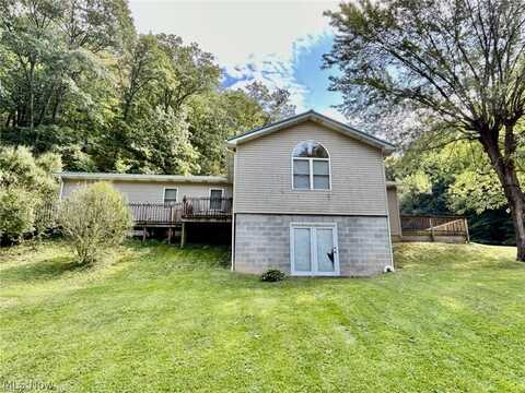 794 LICK RUN RD, Weirton, WV 26062