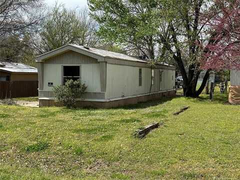 605 Garrison Avenue, Fort Gibson, OK 74434