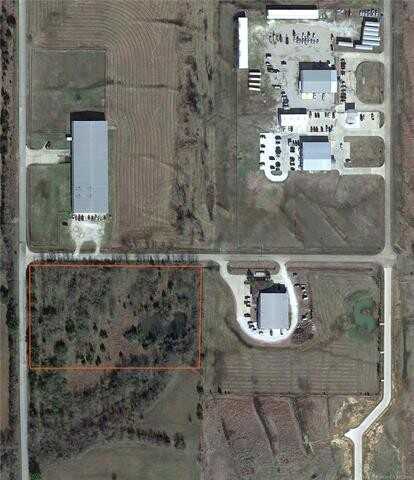 5 N New Airport Road, Hugo, OK 74743