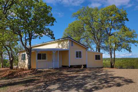 13332 Road Runner Loop, Red Bluff, CA 96080