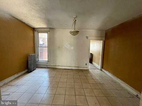 Sulis, PHILADELPHIA, PA 19141