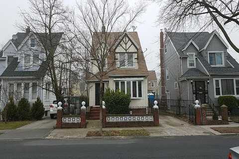 196Th, SAINT ALBANS, NY 11412