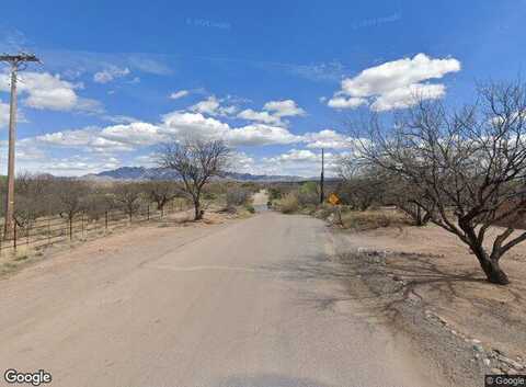 Chavez Siding Road 6, Tubac, AZ 85646