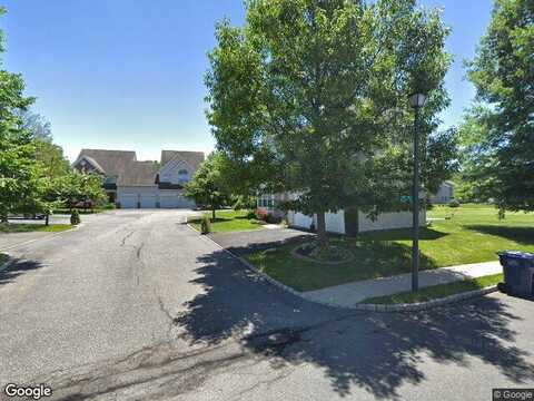 Pin Oak, NORTH BRUNSWICK, NJ 08902